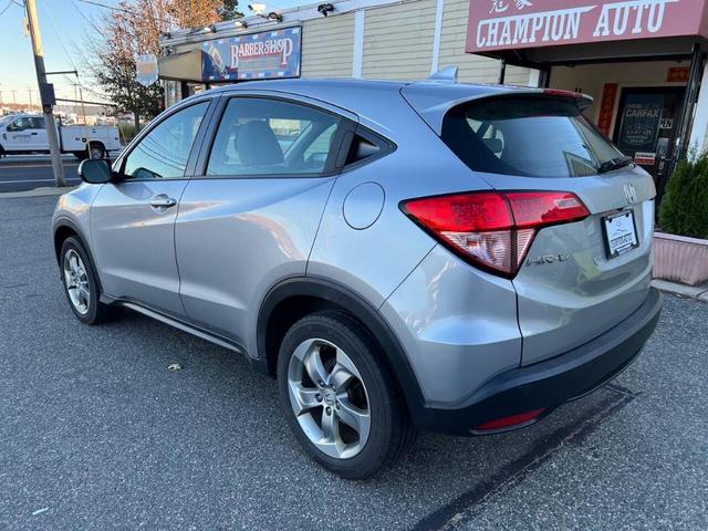 Photo of 2018 Silver Honda HR-V