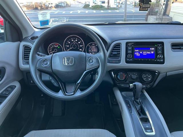 Photo of 2018 Silver Honda HR-V