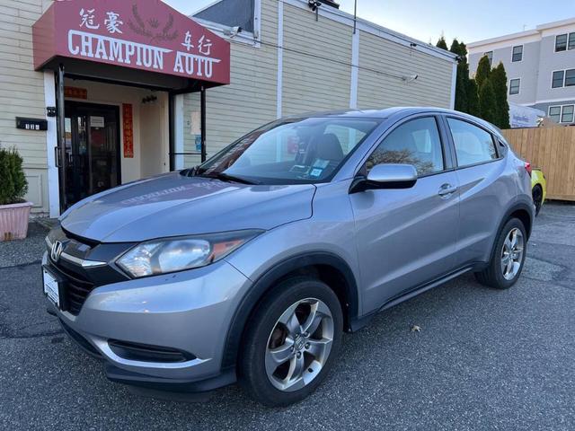 Photo of 2018 Silver Honda HR-V