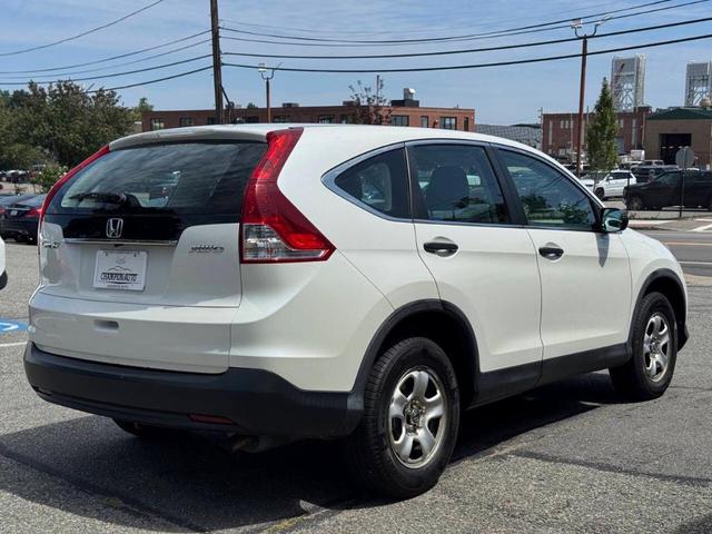 Photo of 2014 White Honda CR-V