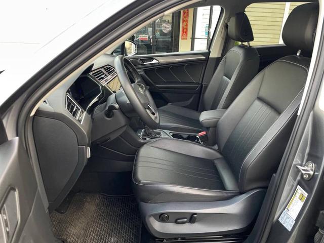Photo of 2022 Platinum Gray Metallic Volkswagen Tiguan
