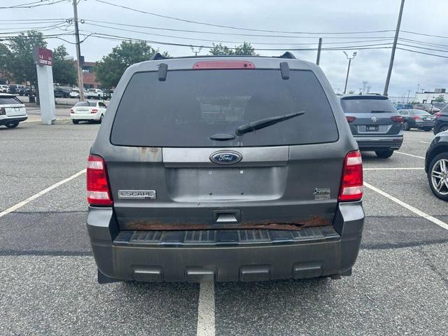 Photo of 2012 Gray Ford Escape