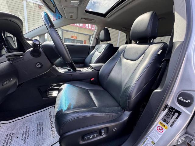 Photo of 2015 Silver Lexus RX 350