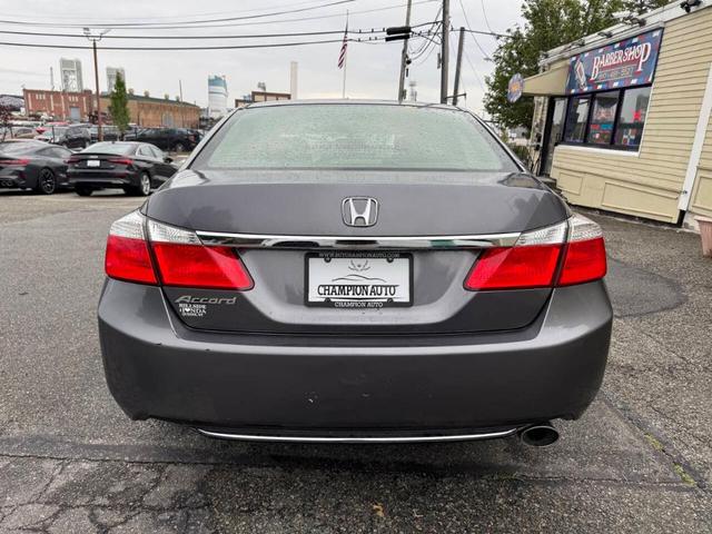 Photo of 2014 Gray Honda Accord