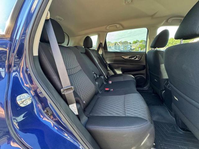 Photo of 2020 Caspian Blue Nissan Rogue