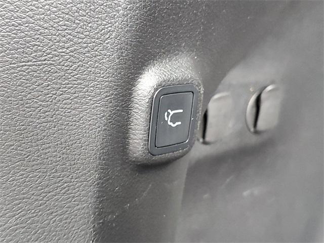 Photo of 2021 Sangria Metallic Clearcoat Jeep Cherokee