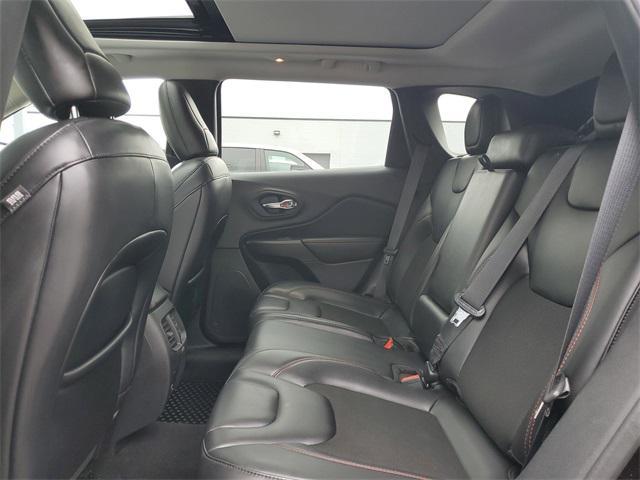 Photo of 2021 Sangria Metallic Clearcoat Jeep Cherokee