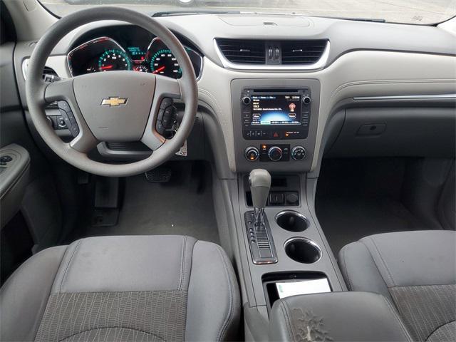 Photo of 2016 Silver Ice Metallic Chevrolet Traverse