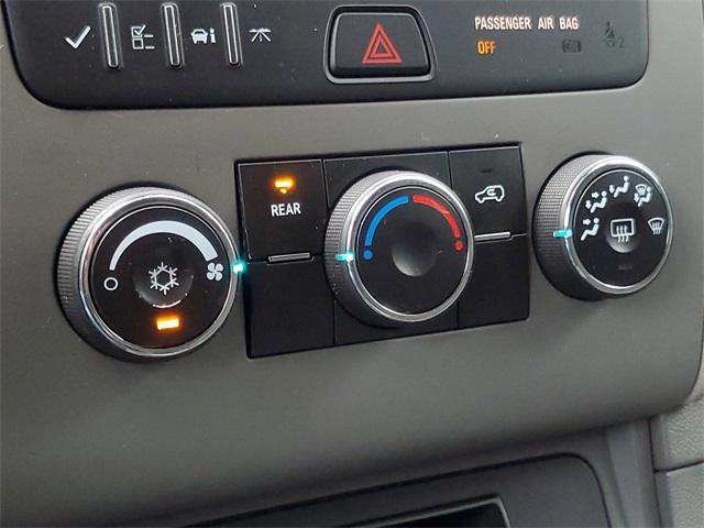 Photo of 2016 Silver Ice Metallic Chevrolet Traverse