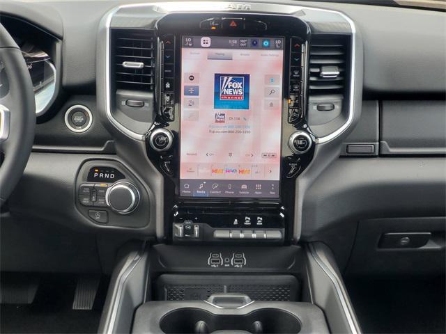 Photo of 2026 Diamond Black Crystal Pearlcoat RAM 1500