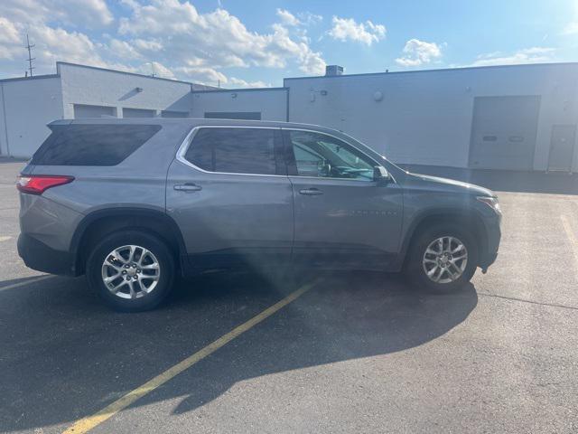 Photo of 2020 Satin Steel Metallic Chevrolet Traverse