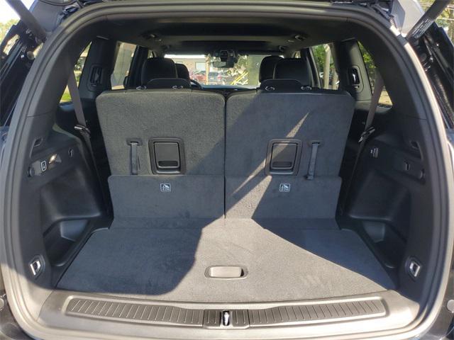 Photo of 2025 Diamond Black Crystal Pearlcoat Jeep Grand Cherokee L