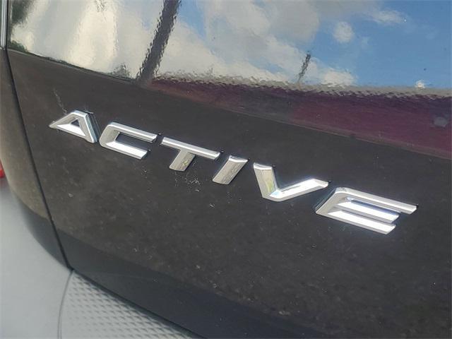 Photo of 2023 Black Metallic Ford Escape