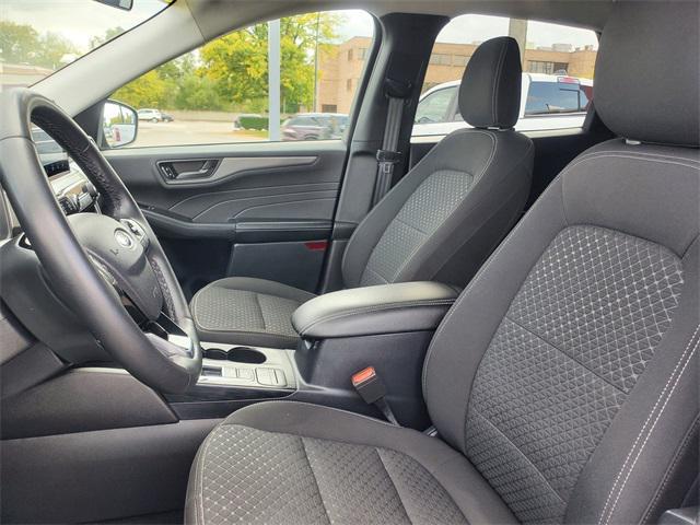 Photo of 2023 Black Metallic Ford Escape