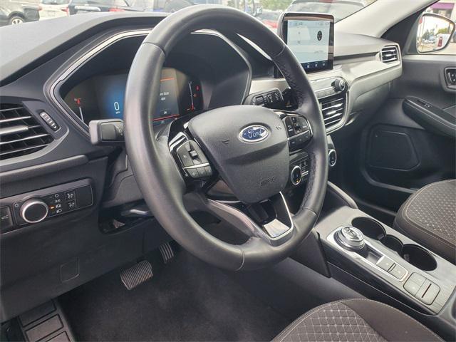 Photo of 2023 Black Metallic Ford Escape