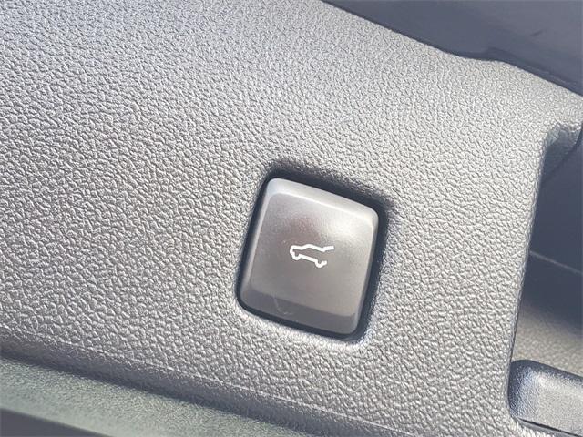 Photo of 2023 Black Metallic Ford Escape
