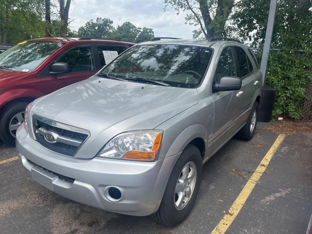 Photo of 2009 Bright Silver Kia Sorento