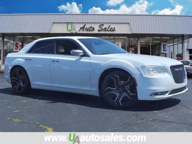 2015 Chrysler 300C