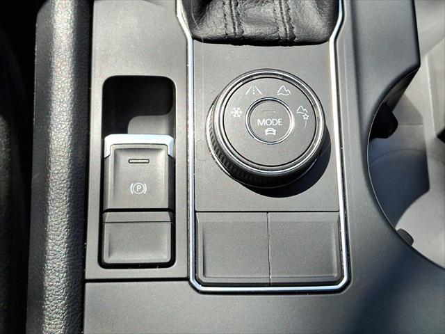 Photo of 2018 Pure White Volkswagen Atlas