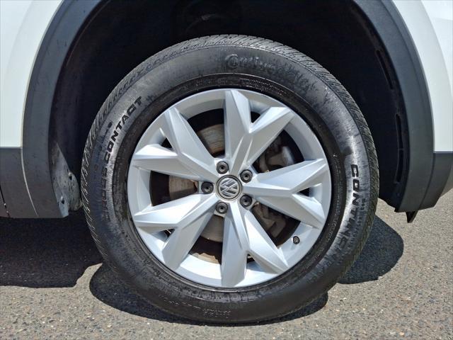 Photo of 2018 Pure White Volkswagen Atlas