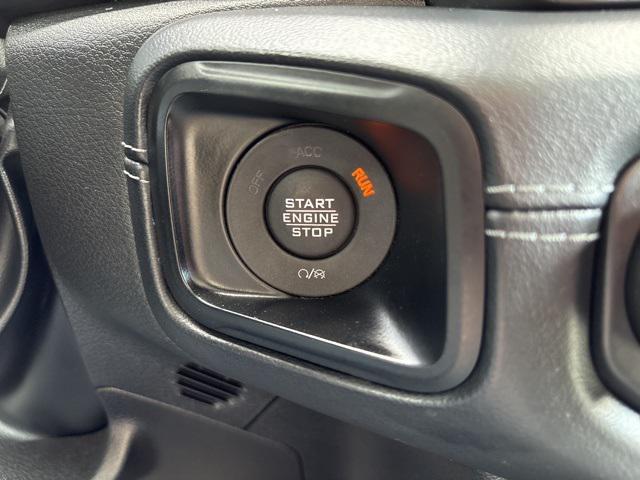Photo of 2024 Silver Zynith Clearcoat Jeep Wrangler