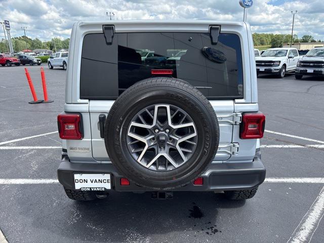 Photo of 2024 Silver Zynith Clearcoat Jeep Wrangler