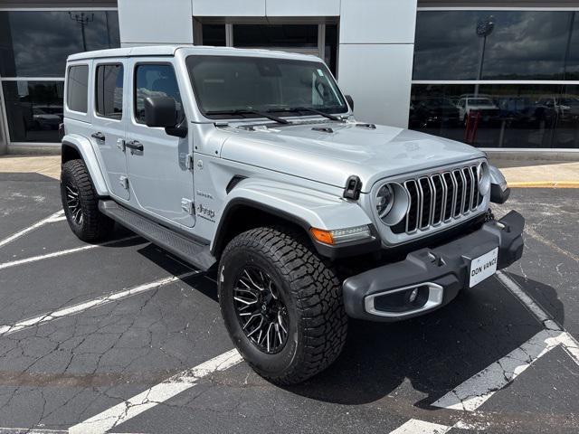 Photo of 2024 Silver Zynith Clearcoat Jeep Wrangler