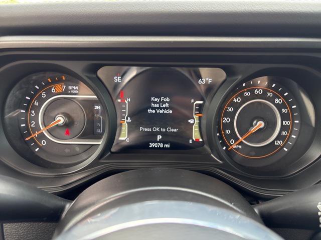 Photo of 2024 Silver Zynith Clearcoat Jeep Wrangler