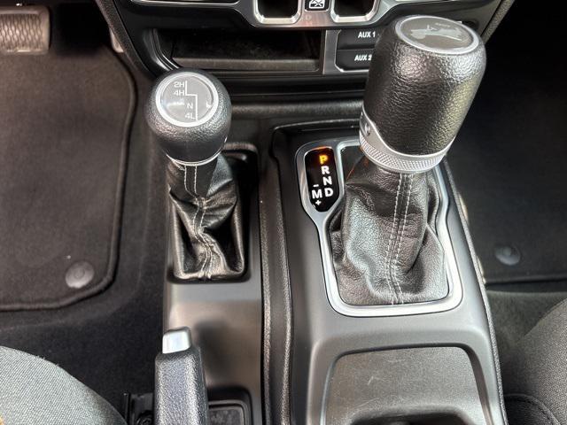 Photo of 2024 Silver Zynith Clearcoat Jeep Wrangler