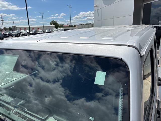 Photo of 2024 Silver Zynith Clearcoat Jeep Wrangler