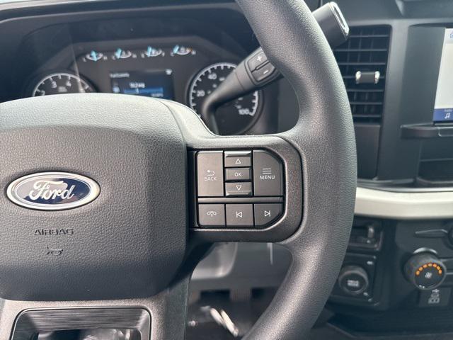 Photo of 2026 Oxford White Ford F-250