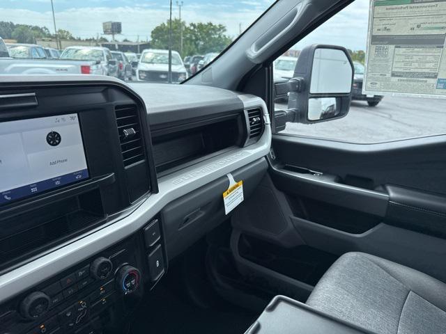 Photo of 2026 Oxford White Ford F-250