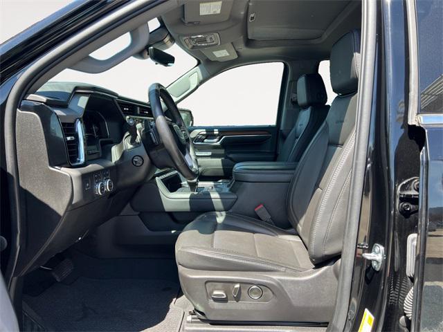 Photo of 2024 Onyx Black GMC Sierra 1500