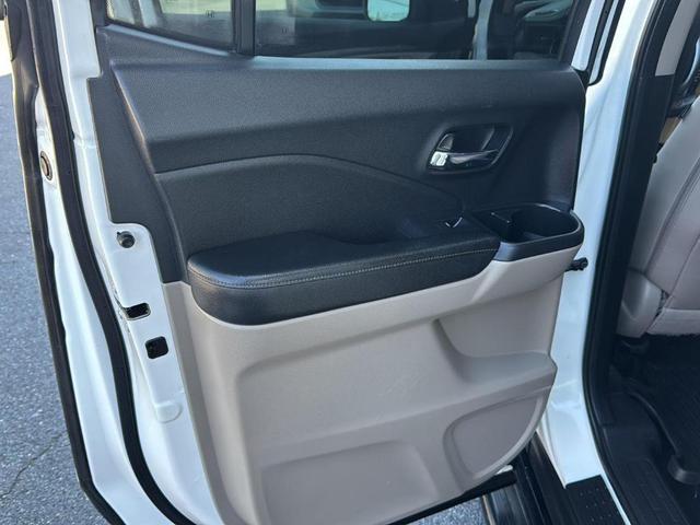 Photo of 2017 White Diamond Pearl Honda Ridgeline