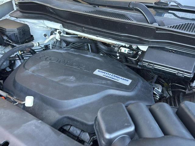 Photo of 2017 White Diamond Pearl Honda Ridgeline