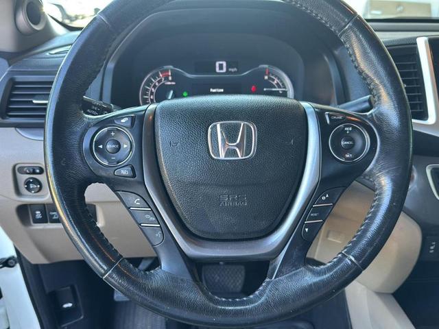 Photo of 2017 White Diamond Pearl Honda Ridgeline
