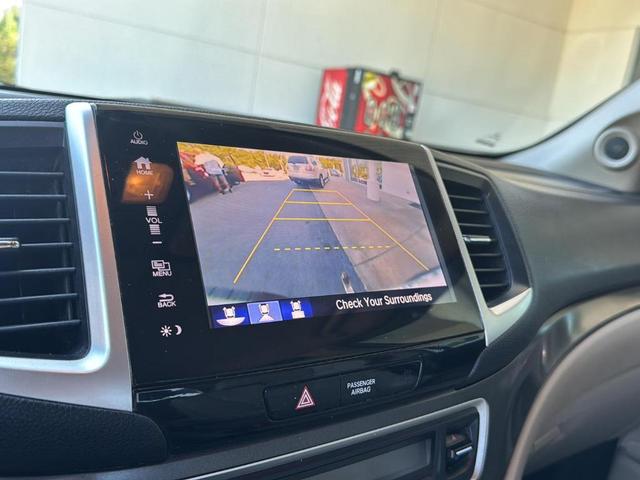 Photo of 2017 White Diamond Pearl Honda Ridgeline
