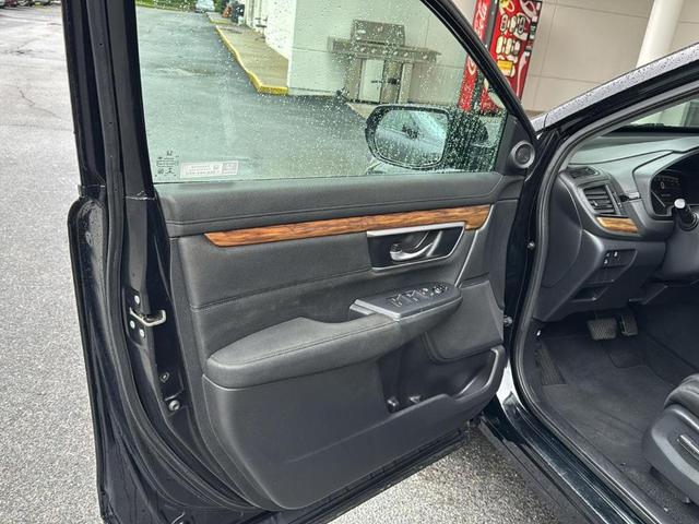 Photo of 2020 Crystal Black Pearl Honda CR-V