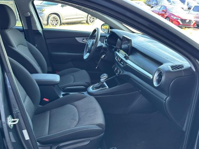 Photo of 2024 Gravity Gray Kia Forte