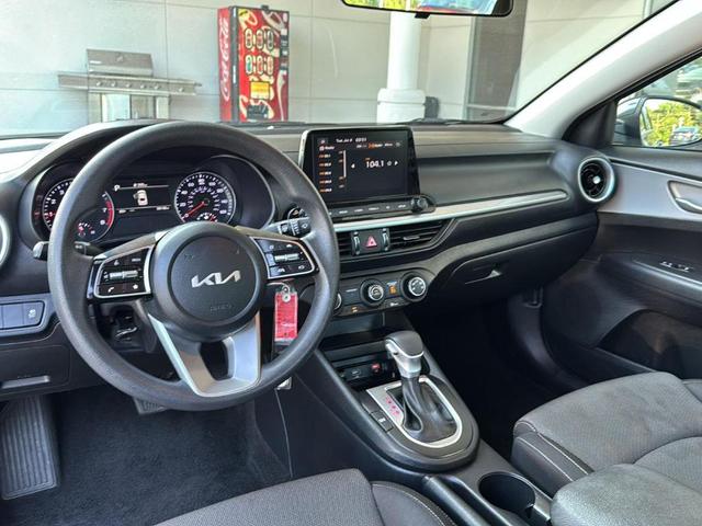 Photo of 2024 Gravity Gray Kia Forte