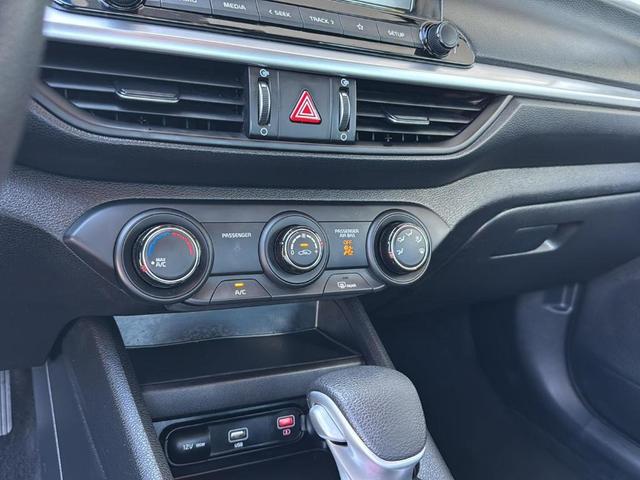 Photo of 2024 Gravity Gray Kia Forte