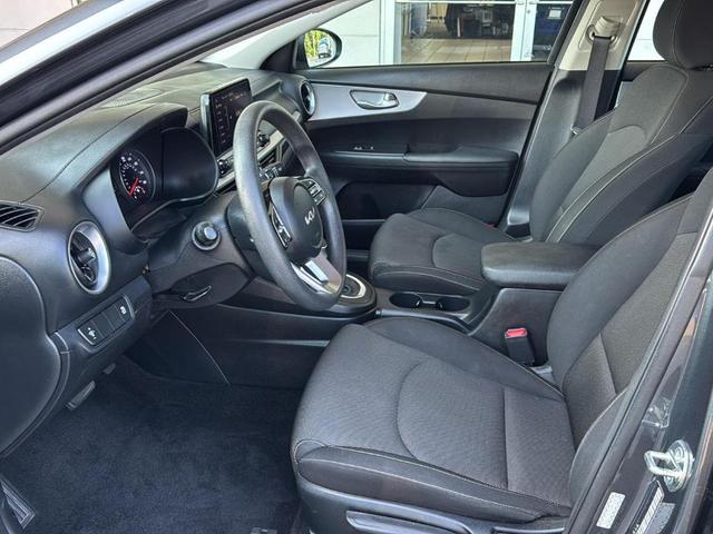 Photo of 2024 Gravity Gray Kia Forte