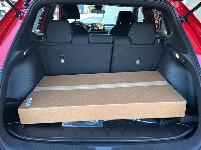 Photo of 2026 Red Honda HR-V
