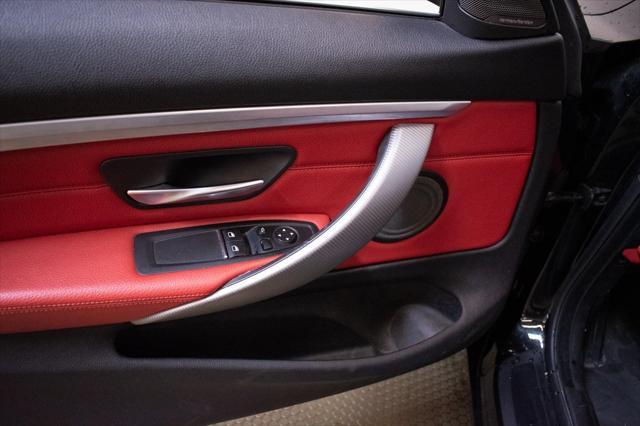 Photo of 2020 Black Sapphire Metallic BMW 430