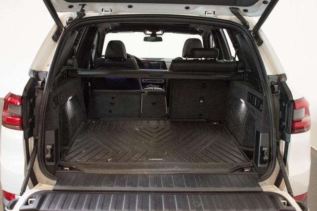 Photo of 2020 Mineral White Metallic BMW X5