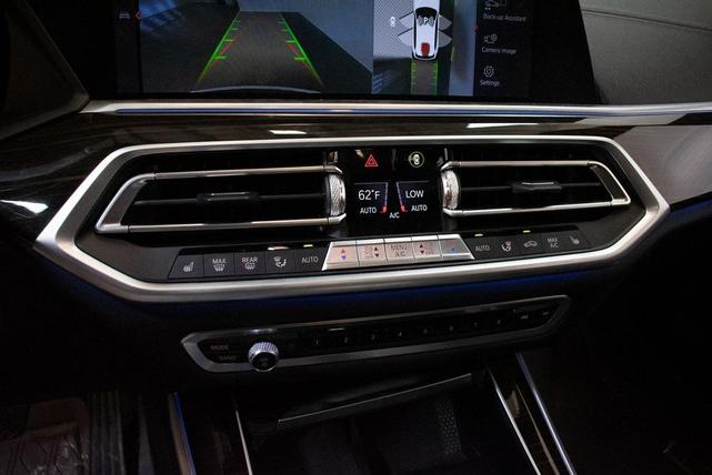 Photo of 2020 Mineral White Metallic BMW X5
