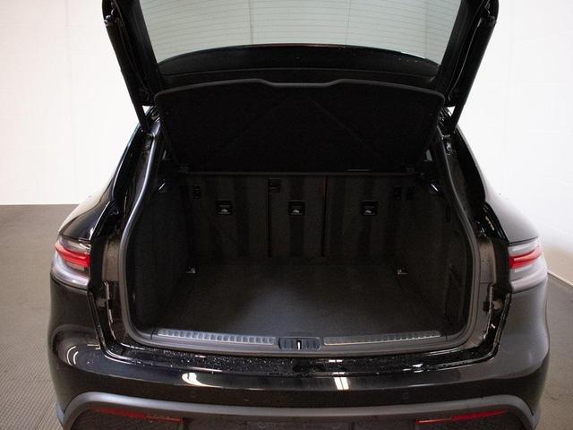 Photo of 2024 Black Porsche Macan