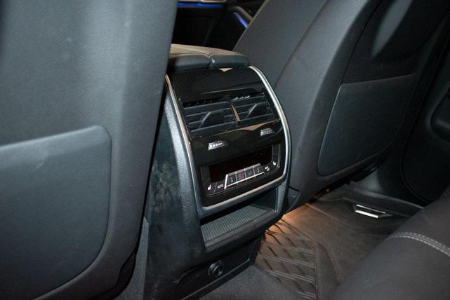 Photo of 2023 Black Sapphire Metallic BMW X5