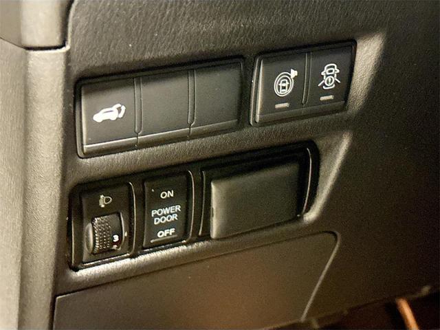 Photo of 2019 Gun Metallic Nissan Armada