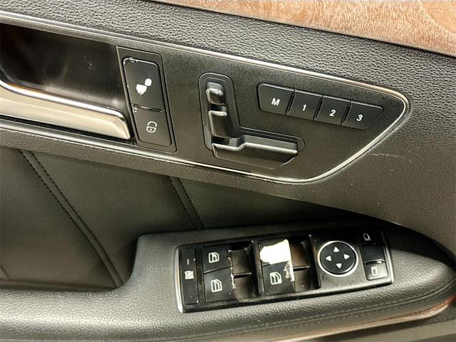 Photo of 2012 White Mercedes-Benz E-Class